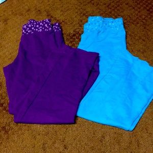 Pants Girls size 7-8 ...2 pairs of pants in the bundle EUC
